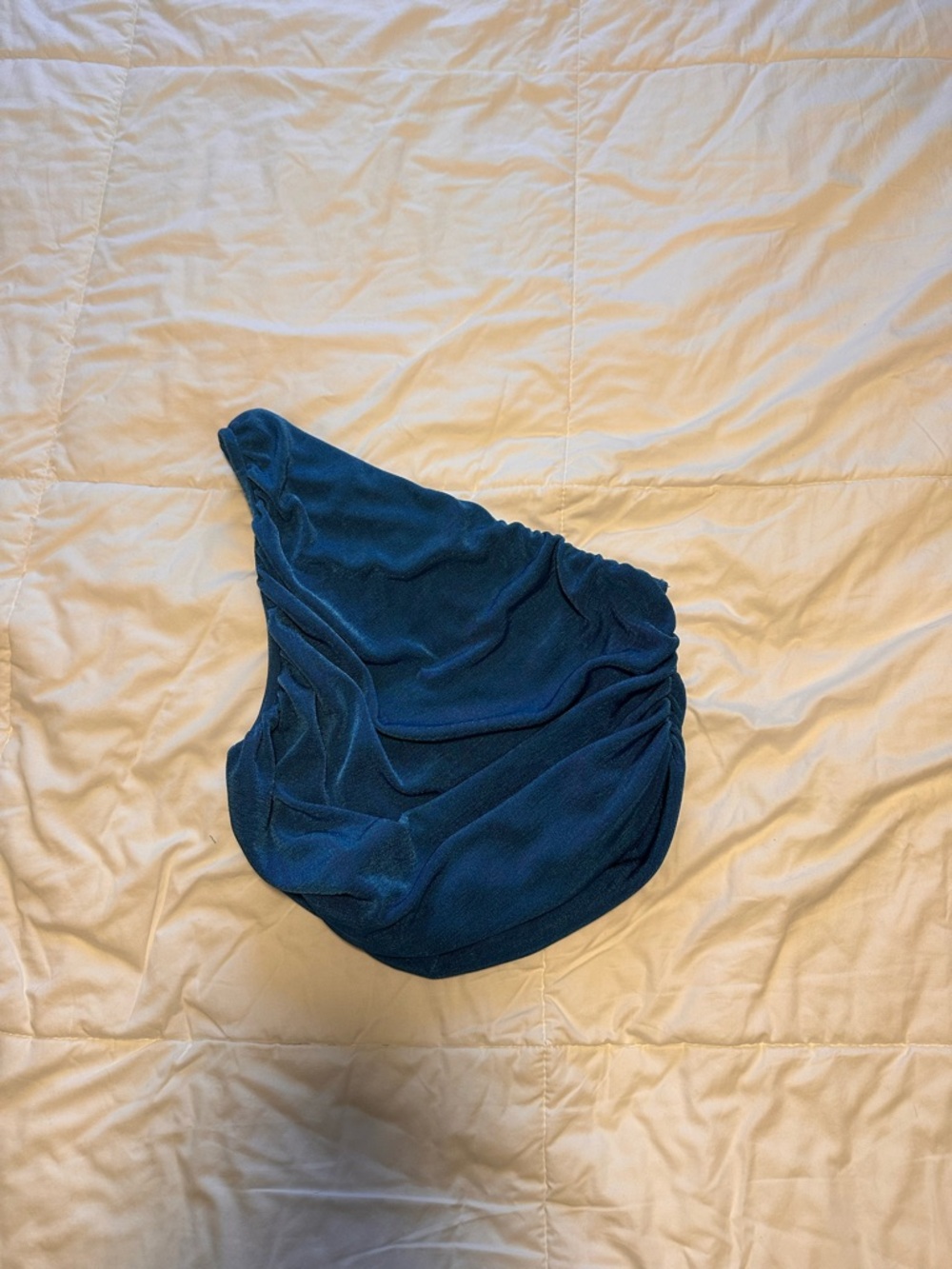 One-Shoulder Blue Velvet Top